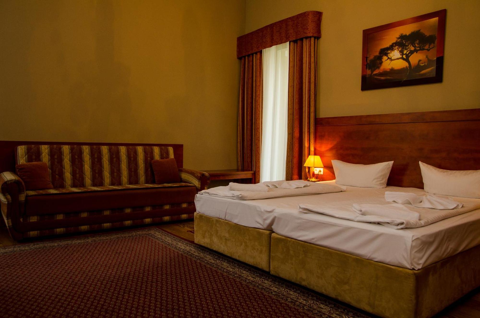 Comfort Double Room,702444709:JPEG